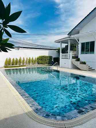 4 Beds 4 Baths - House Pattaya