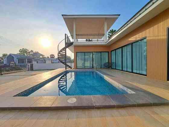 4 Beds 2 Baths - House Pattaya