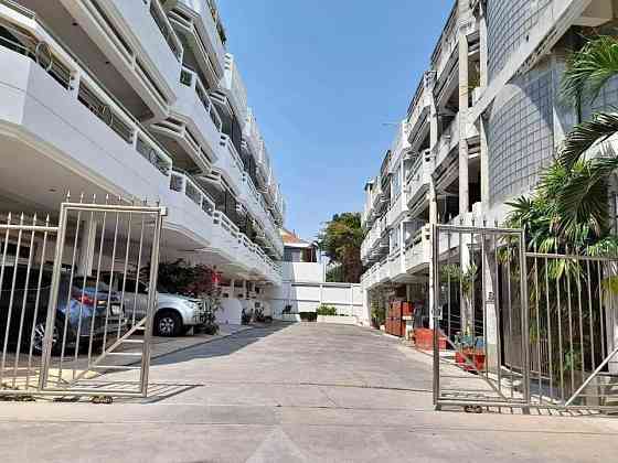 2 Bedrooms, 1 Bathroom - Apartment Pattaya