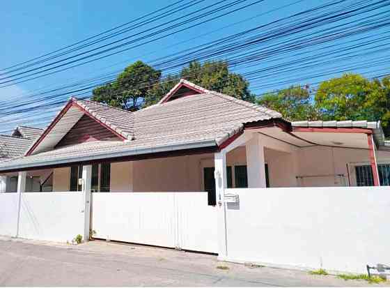 3 Bedrooms, 3 Bathrooms - Apartments Pattaya