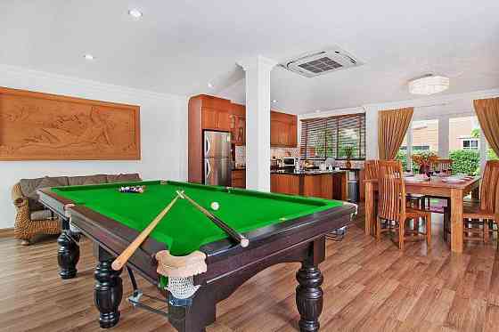 4 Beds 4 Baths - House Pattaya