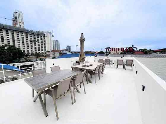 4 Bedrooms, 5 Bathrooms - Home Pattaya