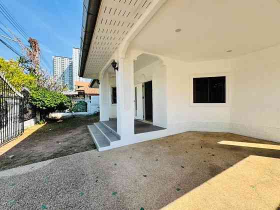 3 Bedrooms, 2 Bathrooms - Townhouses Pattaya