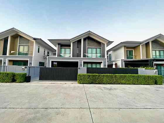 3 Bedrooms, 4 Bathrooms - Home Pattaya