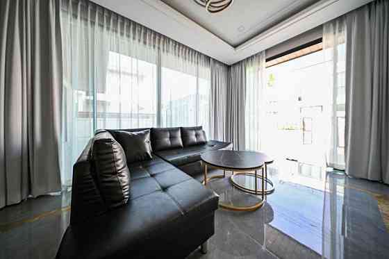 4 Bedrooms, 5 Bathrooms - House Pattaya