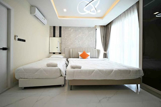 4 Bedrooms, 5 Bathrooms - House Pattaya - photo 1