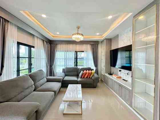 5 Bedrooms, 5 Bathrooms - Home Pattaya