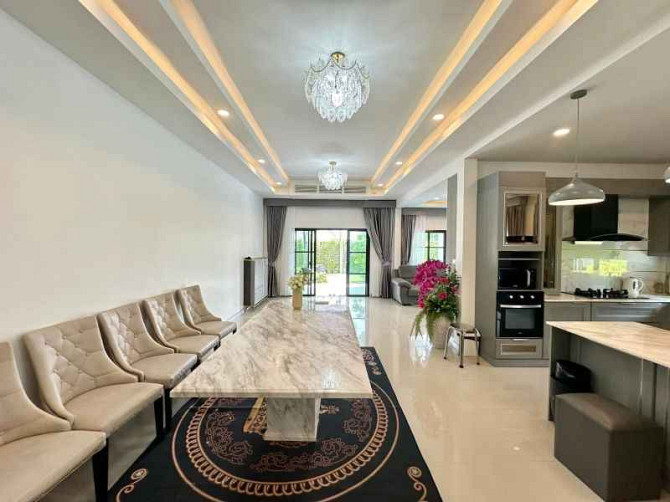 5 Bedrooms, 5 Bathrooms - Home Pattaya - photo 3