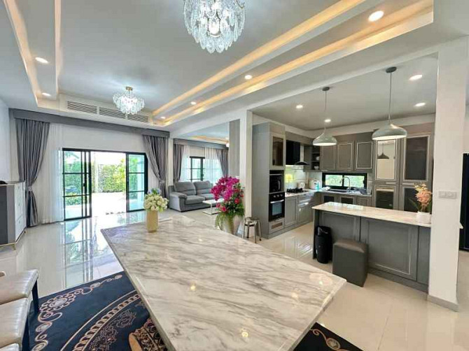 5 Bedrooms, 5 Bathrooms - Home Pattaya - photo 8