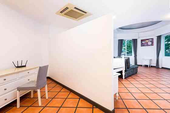 4 Beds 4 Baths - House Pattaya