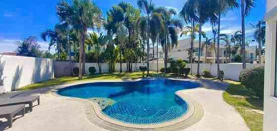 3 Bedrooms, 4 Bathrooms Pattaya