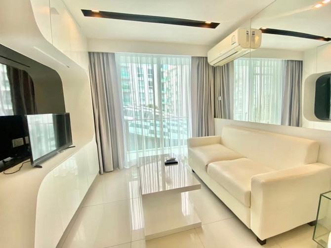 1 Bedroom Apartment, 1 Bathroom Pattaya - photo 2