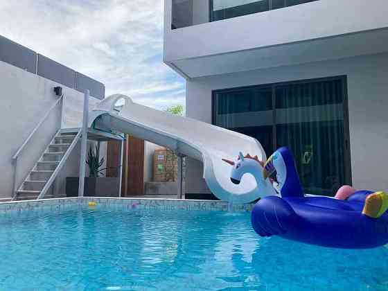 6 Bedrooms, 7 Bathrooms - Houses Pattaya