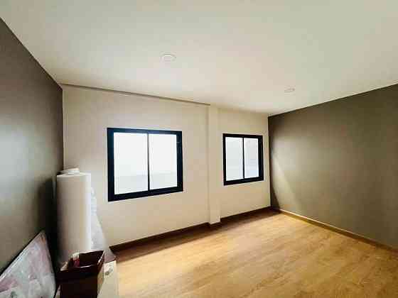 4 Bedroom 3 Bathroom House Phuket