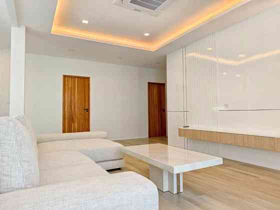 3 beds 4 baths House Phuket