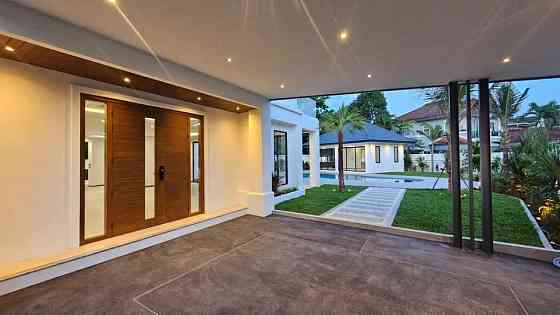 4 Beds 5 Baths - House Phuket