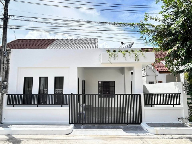 3 Bedroom, 2 Bathroom House Phuket - photo 2