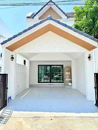 3 Bedroom 2 Bathroom House Phuket