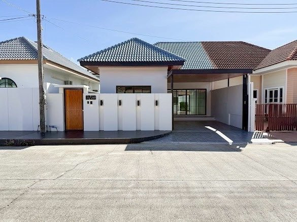 3-Bedroom, 3-Bathroom House Phuket - photo 2