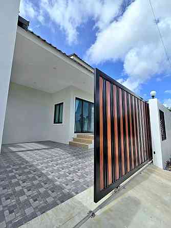 2 Bedroom 2 Bathroom House Phuket