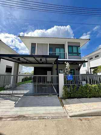 4 Bedroom 3 Bathroom House Phuket