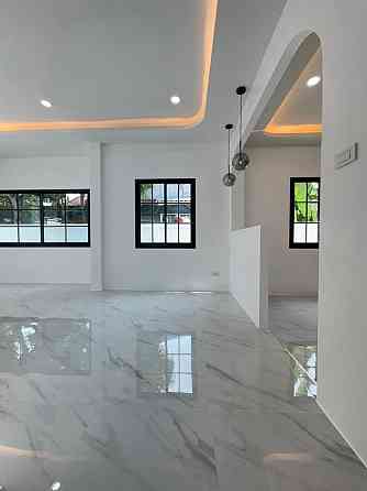 2 Bedroom 2 Bathroom House Phuket