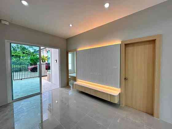2 Bedroom 2 Bathroom House Phuket