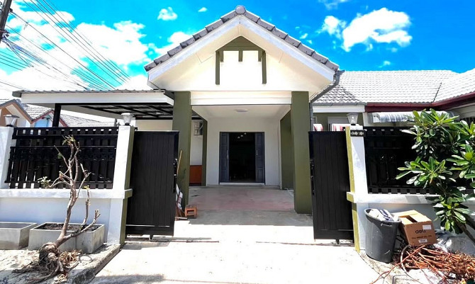 3-bedroom, 4-bathroom house Phuket - photo 1
