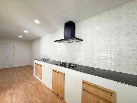 3 Bedroom 3 Bathroom House Phuket