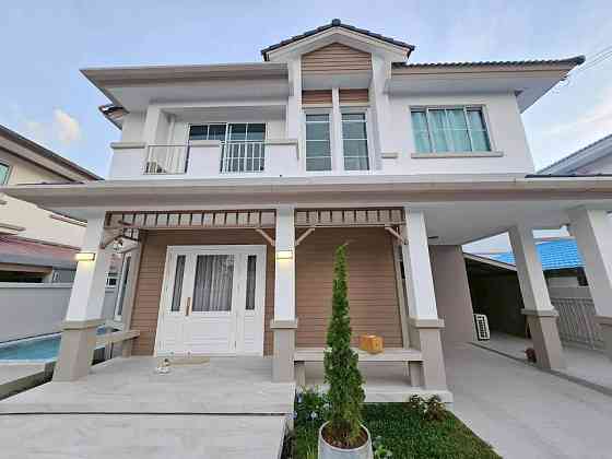 3 Bedroom 2 Bathroom House Phuket