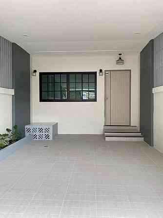 2-bedroom, 2-bathroom townhouse Phuket
