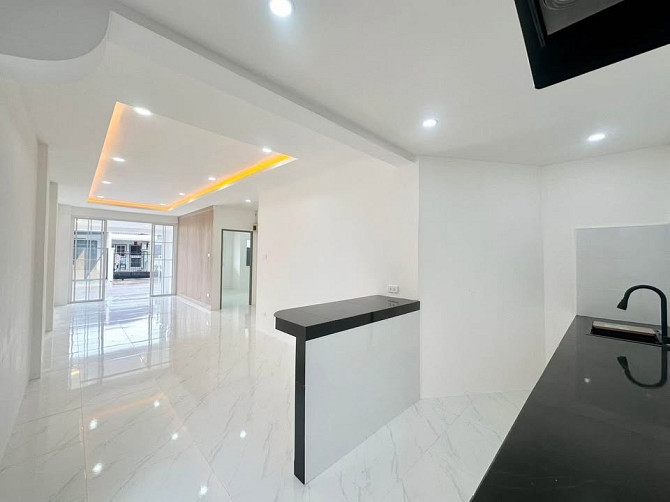 2 Bedroom 1 Bathroom House Phuket - photo 13