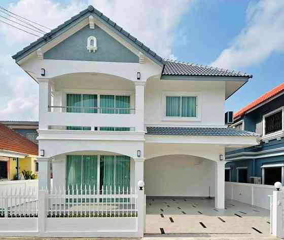 4 Bedroom 3 Bathroom House Pattaya