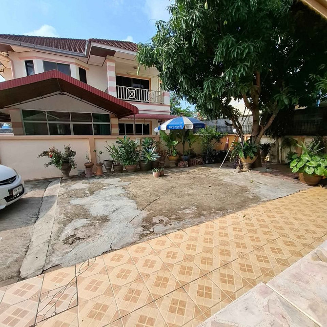 4 Bedroom, 3 Bathroom House Pattaya - photo 2