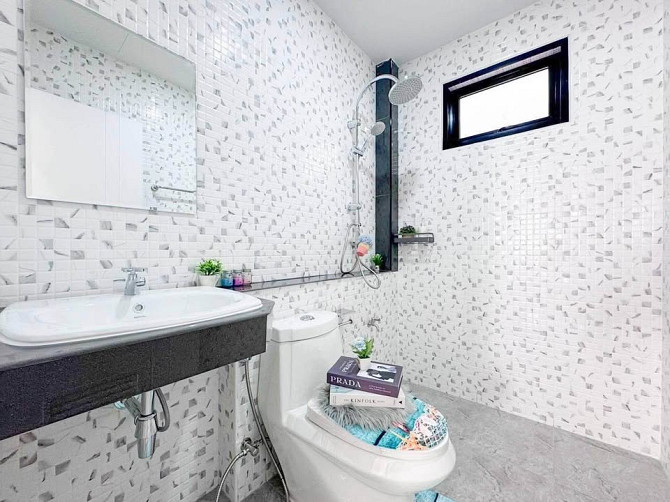 3 Bedroom, 2 Bathroom House Pattaya - photo 8