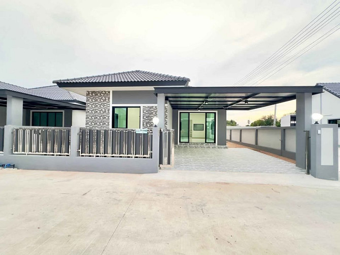 3 Bedroom, 2 Bathroom House Pattaya - photo 2