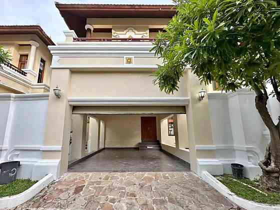 4 bedrooms 4 bathrooms - House Pattaya