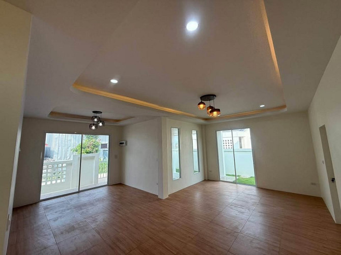 3 Bedroom, 2 Bathroom House Pattaya - photo 12