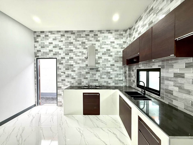 3 Bedroom, 3 Bathroom House Pattaya - photo 6