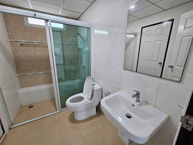 4 Bedroom, 3 Bathroom House Pattaya - photo 13