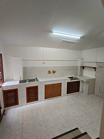 4 Bedroom, 3 Bathroom House Pattaya - photo 4