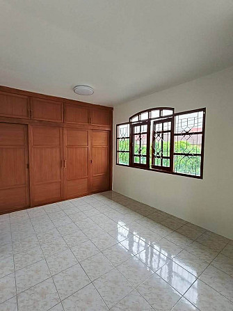 4 Bedroom, 3 Bathroom House Pattaya - photo 6