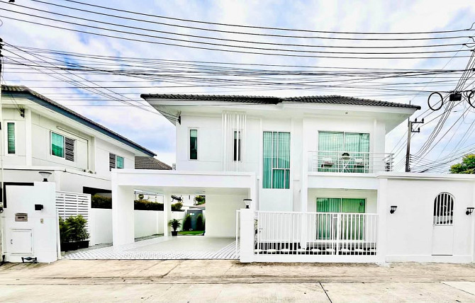 3 Bedroom, 2 Bathroom House Pattaya - photo 1