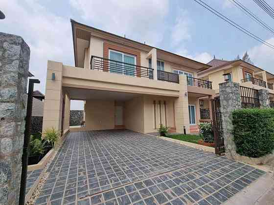 4 Bedroom 4 Bathroom House Pattaya