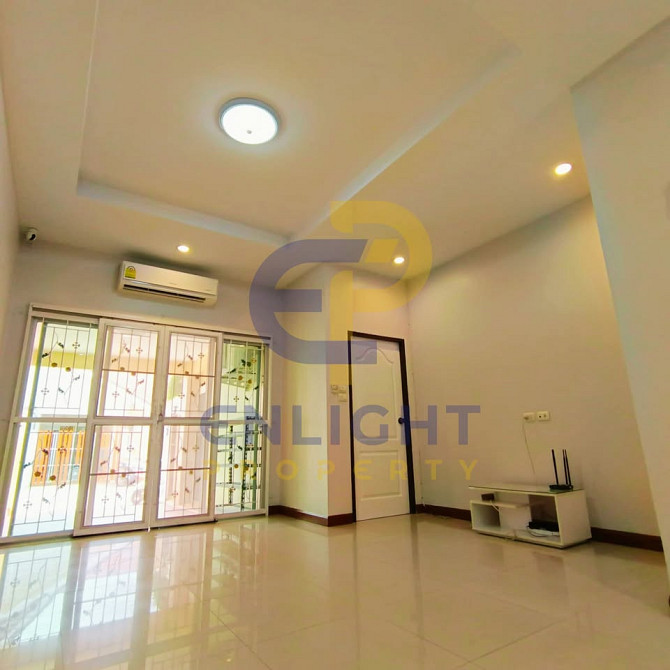 Two-bedroom, two-bathroom townhouse Pattaya - photo 8