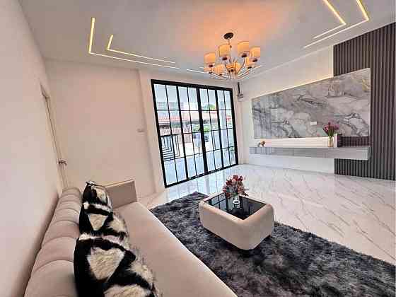 2 Bedrooms 2 Bathrooms - Townhouse Pattaya