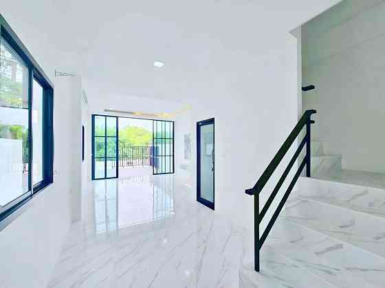 3 Bedrooms 3 Bathrooms - Townhouse Pattaya