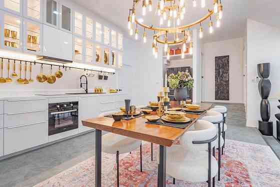 5 bedrooms 6 bathrooms - House Pattaya