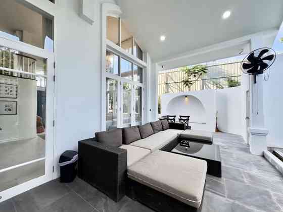 5-Bedroom, 6-Bathroom House Pattaya