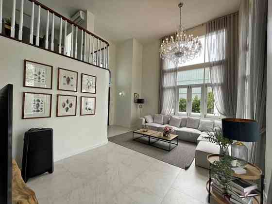 5-Bedroom, 6-Bathroom House Pattaya